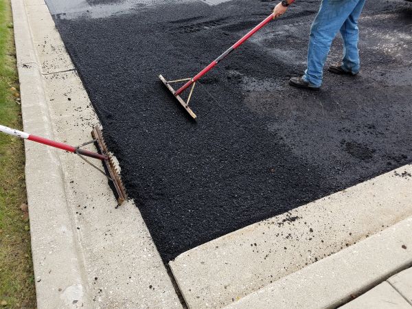 Asphalt Driveway Service in Warwick